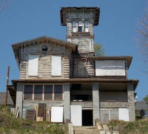 Lambrite-Iles-Petersen house